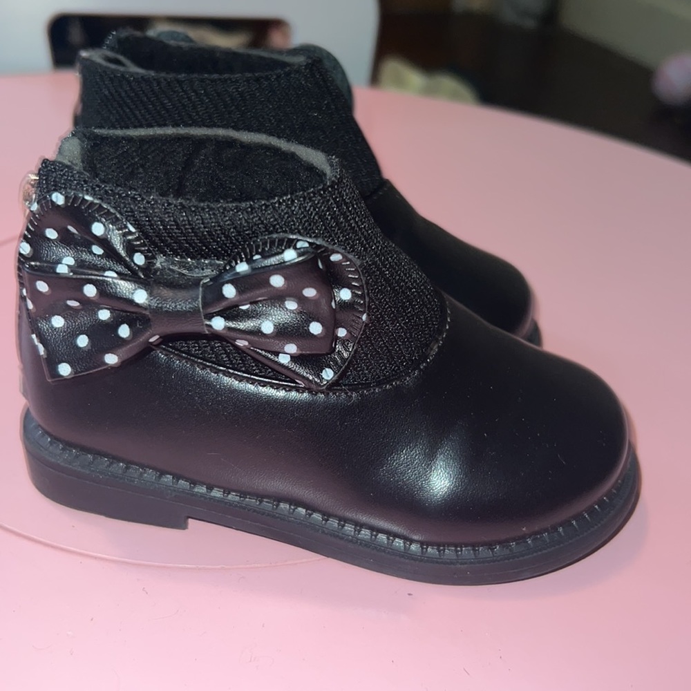 **New Item In! Toddler Black Knit-Cuff & Bow Booties